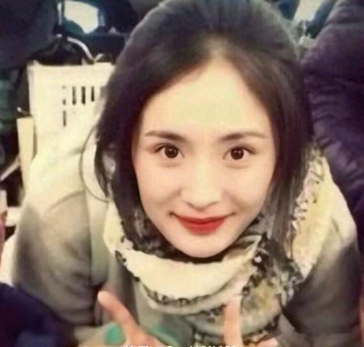 早期的杨幂是甜妹的标配吧!好喜欢