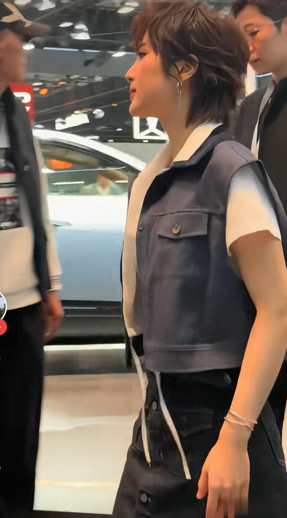 华为小公主姚安娜，这也太漂亮了吧，这颜值和气质真的很绝