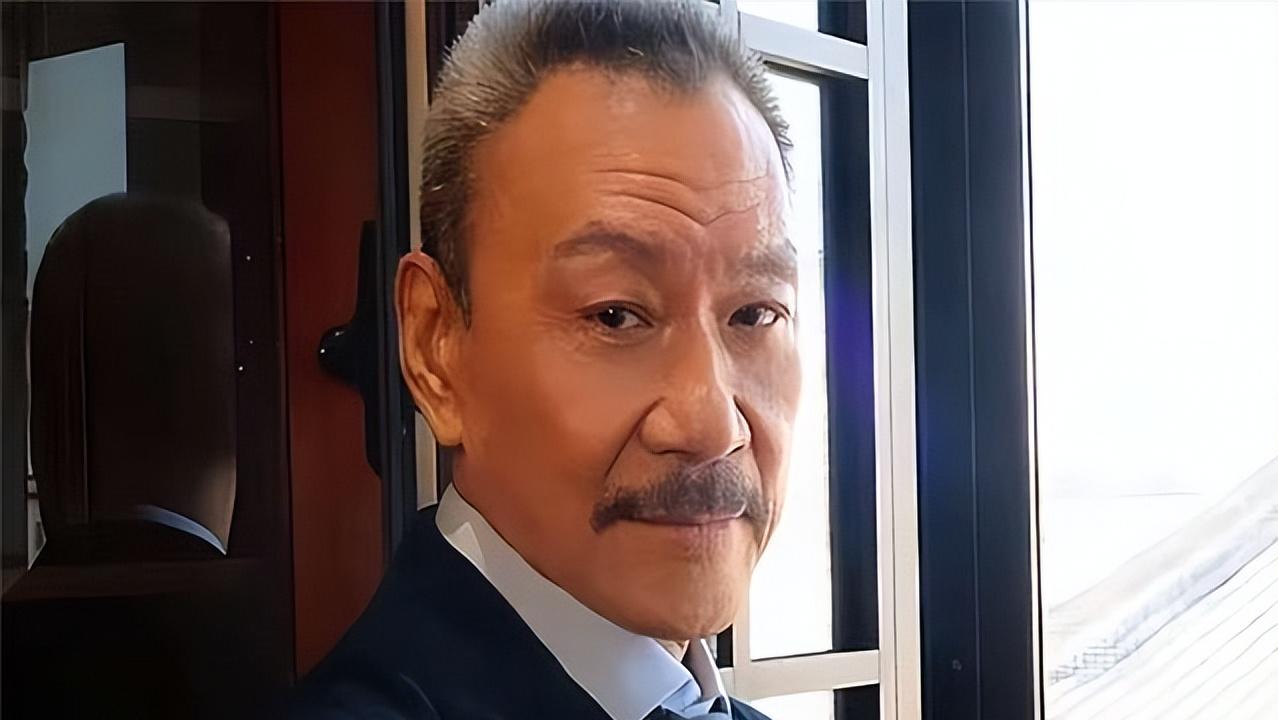 王学圻近况曝光，才明白为何对簿公堂，也要和结婚40年的发妻离婚