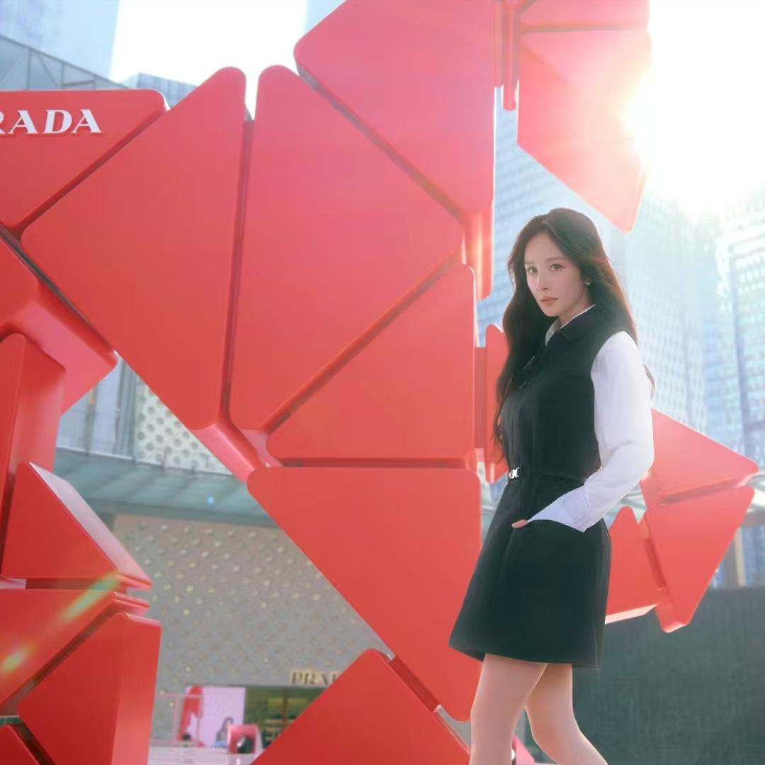 吃相难看!赵丽颖恋情近况曝光,估计和你想的不一样,杨幂也遭殃