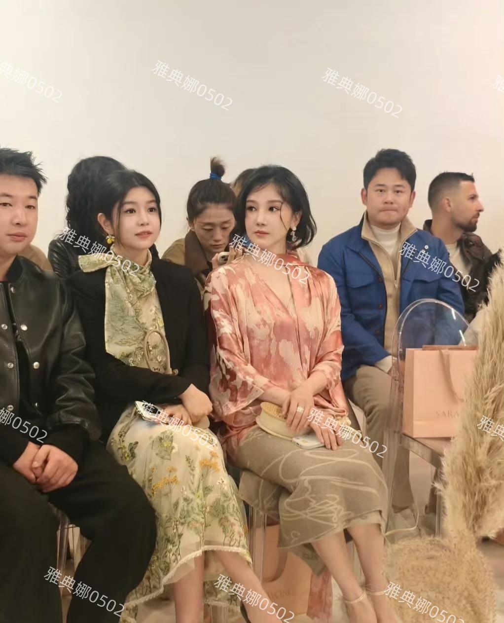 陈小纭怎么又变样了？她虽然五官很精致但却美得很不真实像个假人