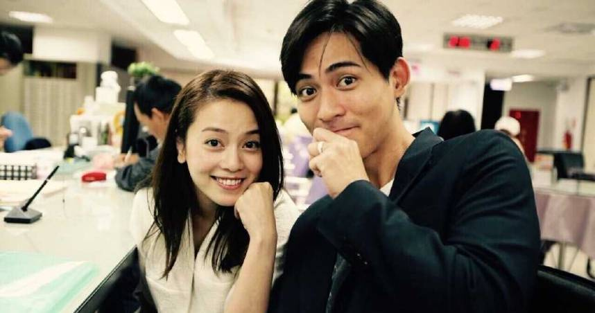 惊喜！周渝民太太携9岁女儿现身F4演唱会 小公主大眼睛高鼻梁随爸