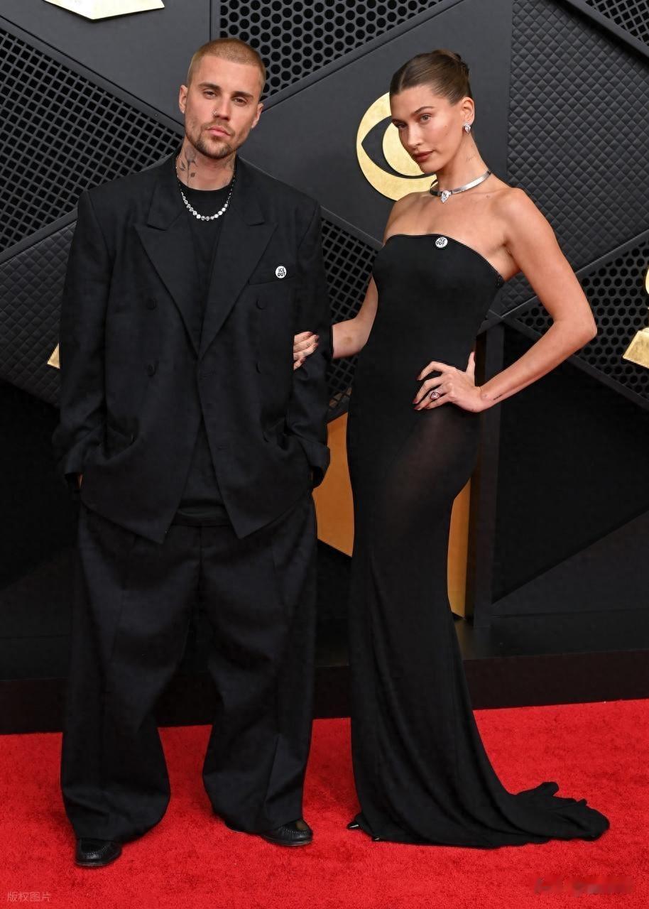 第68届格莱美颁奖礼红毯：贾斯汀-比伯与海莉-比伯