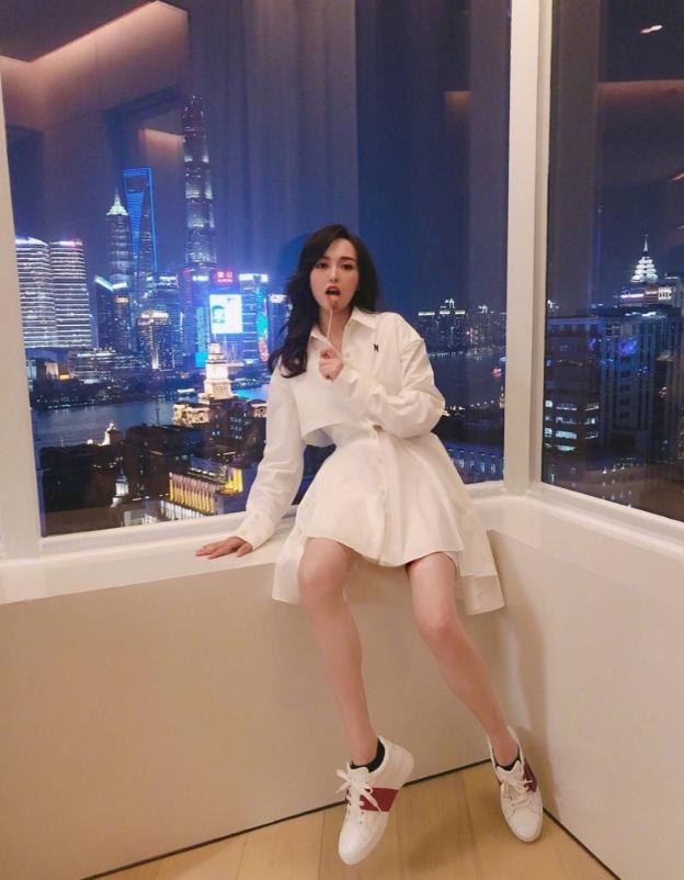 离婚不离家？婚变传闻刚3个月，唐嫣突然摊牌，撕碎了罗晋的体面