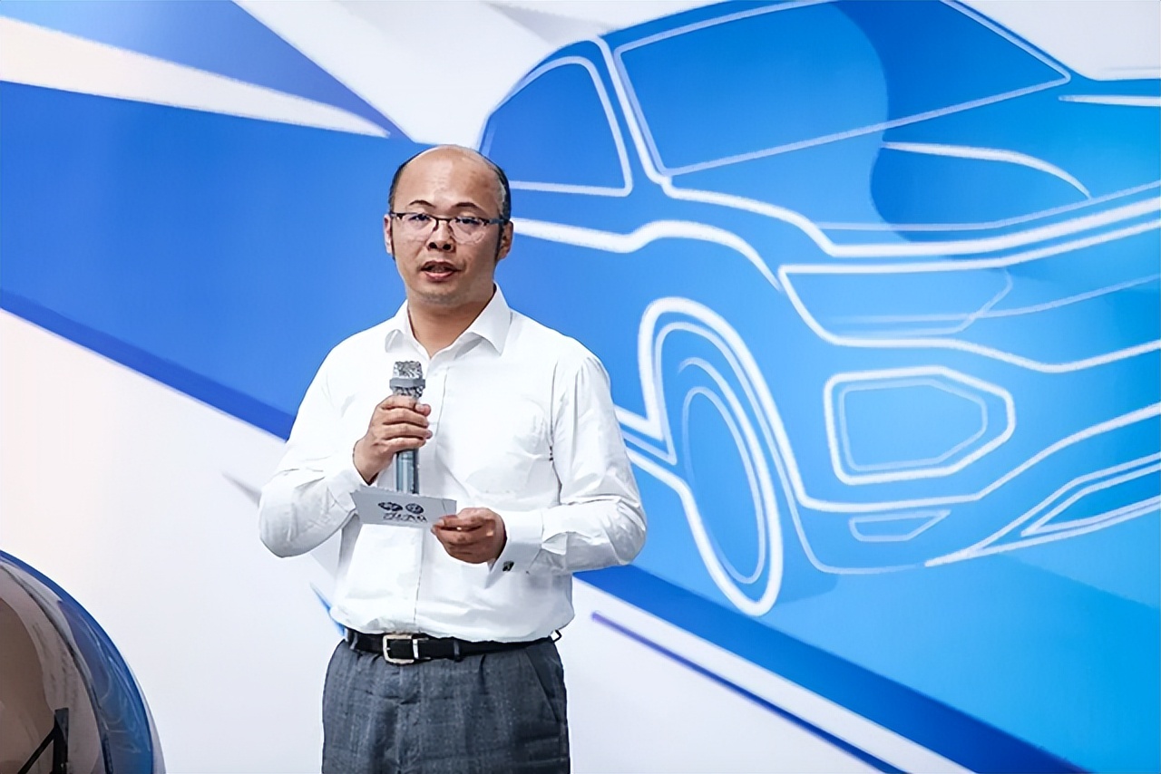 从红旗到大众，王胜利再挑大梁，打响合资车企智电转型的突围战