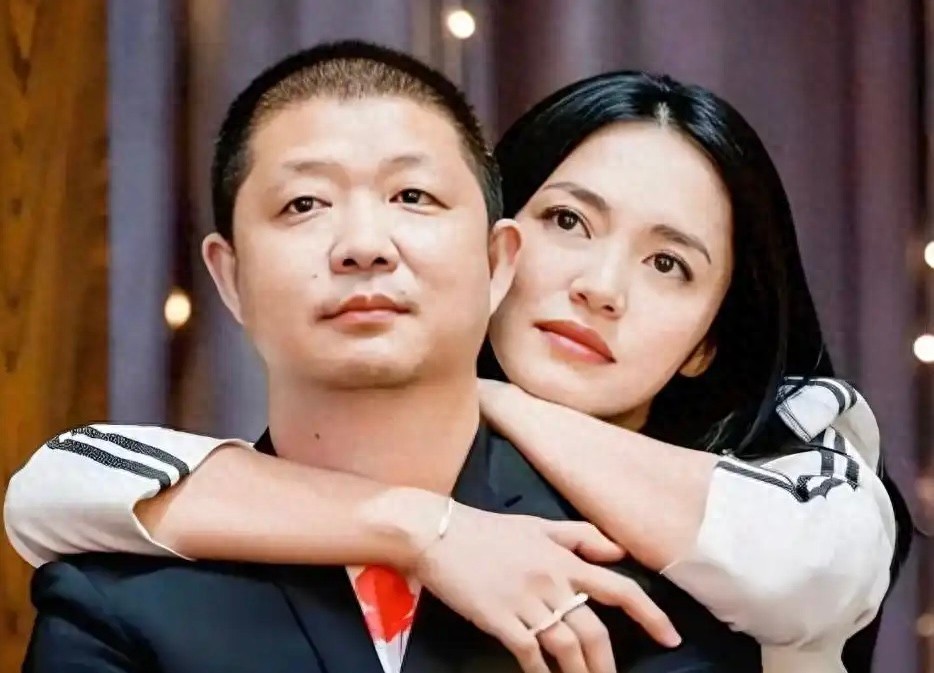 姚晨二度离婚真相被扒，4段旧情史细节曝光，凌潇肃评论区沦陷