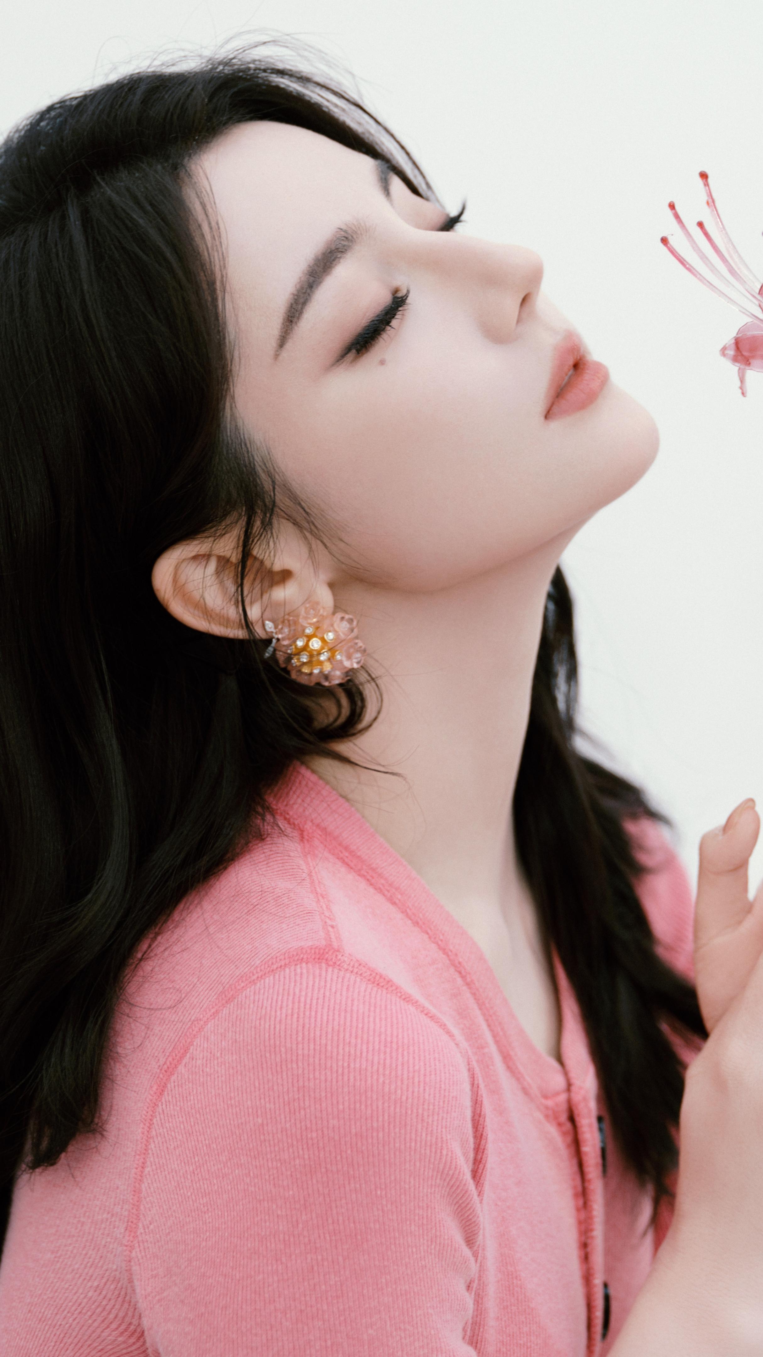 美女壁纸第5624期—迪丽热巴