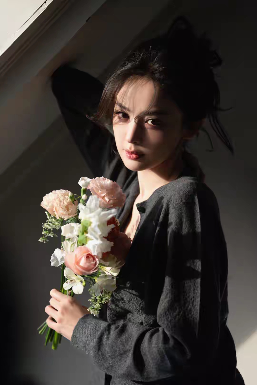 古力娜扎，居家氛围感写真，女友视角既视感