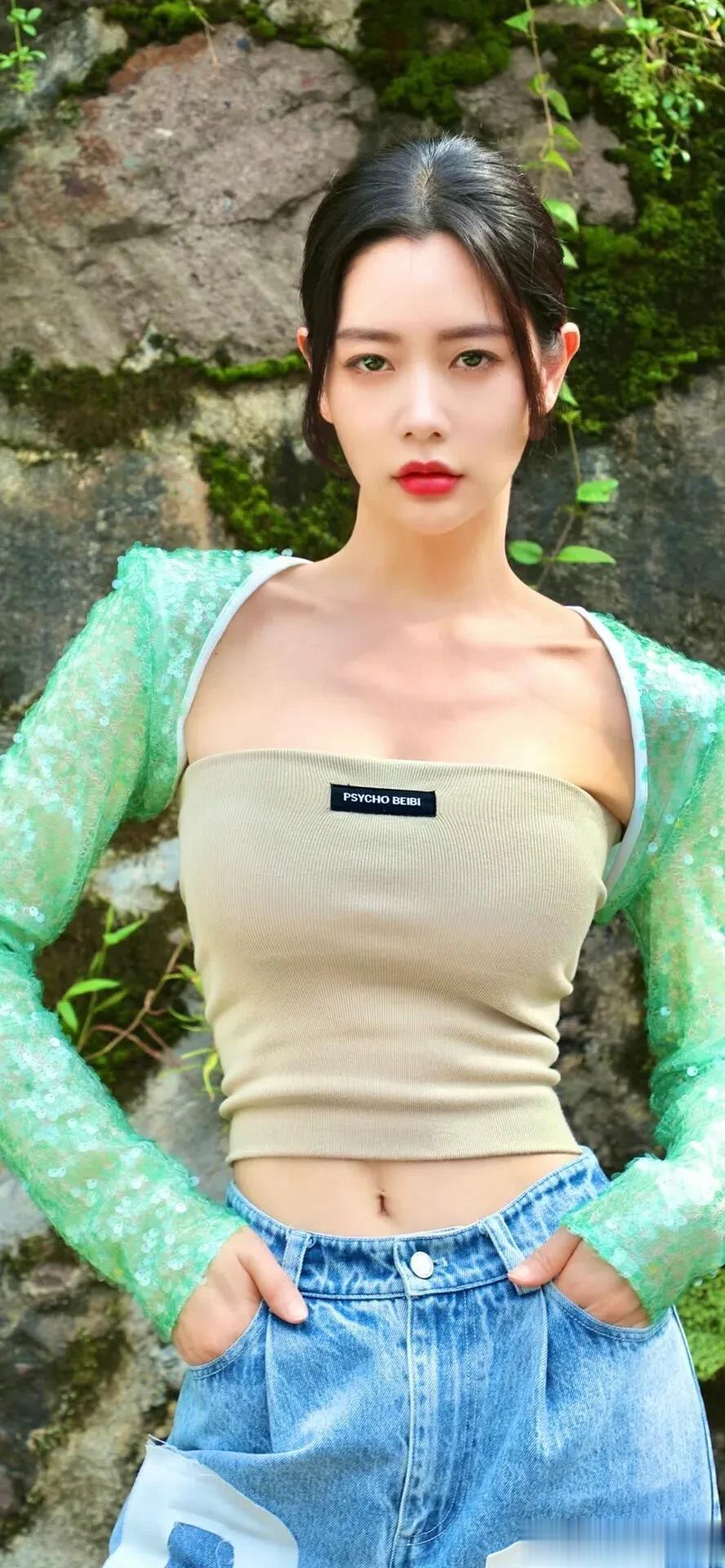 克拉拉高清写真鉴赏