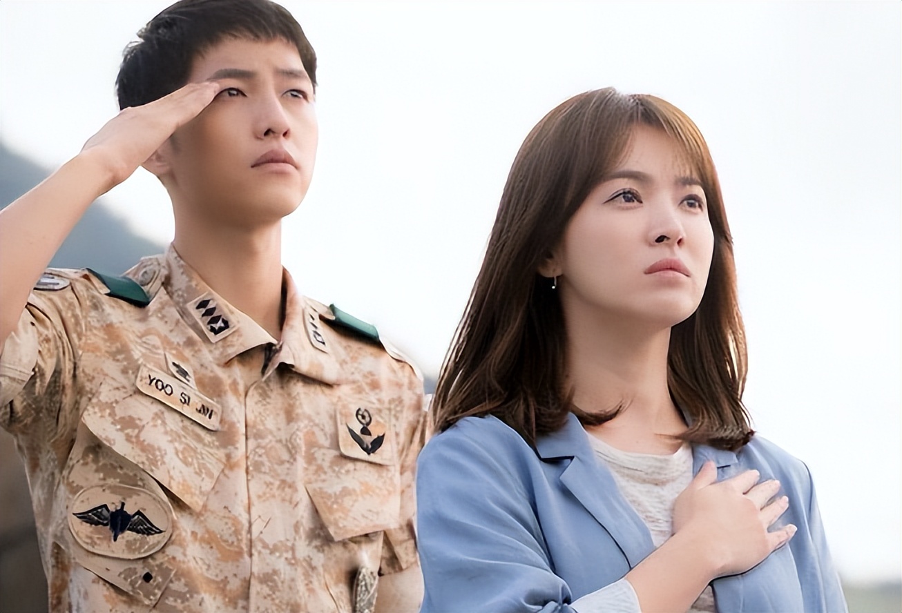 宋慧乔坦白离婚真相一年，公开秀恩爱的宋仲基，终于不再顾忌体面