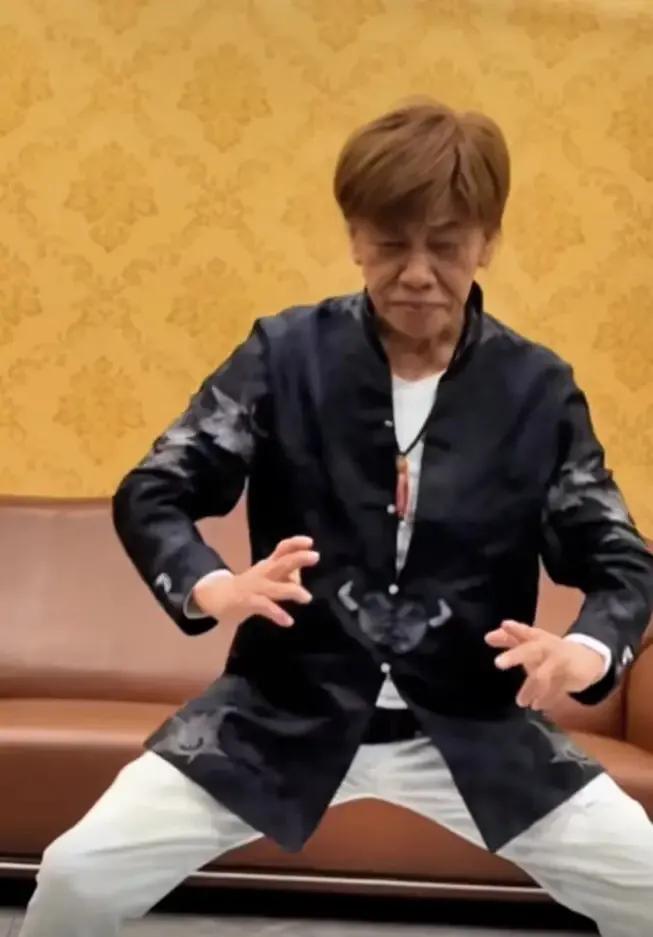 梁小龙去世头七，徒弟轮流守夜，治丧名单曝光：陈光标出现太意外