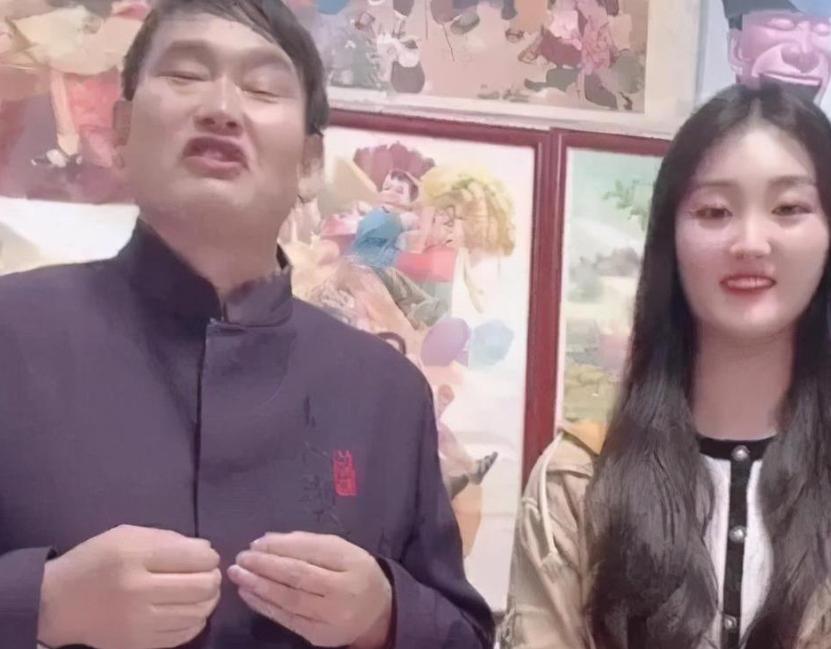 陈亚男订婚！未婚夫“底裤”被扒，年龄大长的矮，网友嘲得不偿失