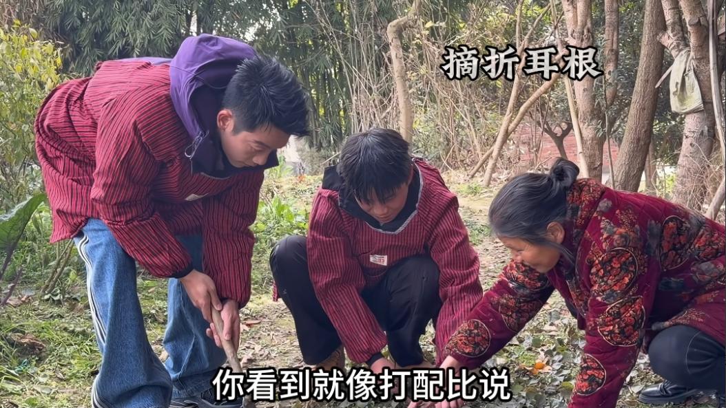 郑恺穿四川省服做饭!下乡为独居老人办杀猪宴,炒菜比老婆还能干