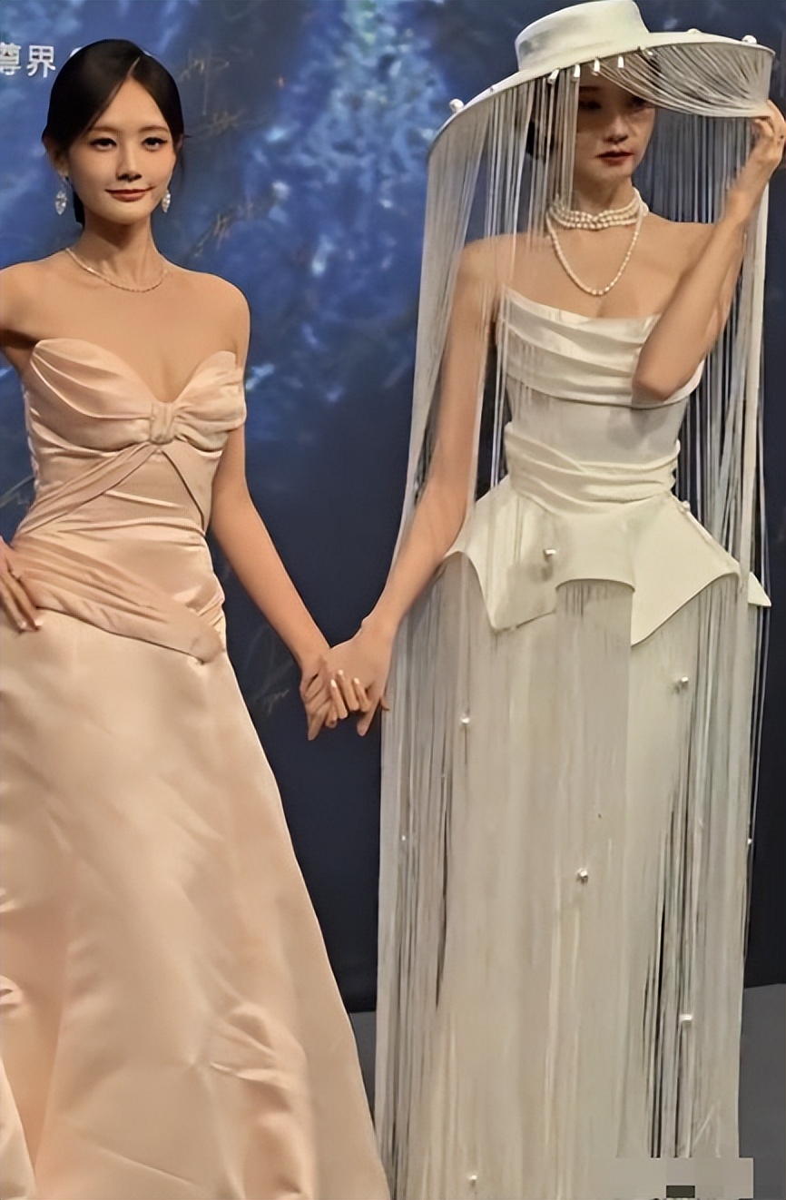 这跟不穿有啥区别？微博之夜“敢露”女星：白鹿、程潇、佟丽娅