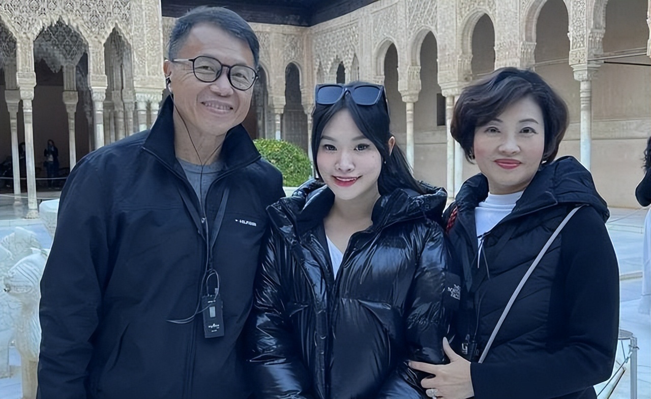 56岁知名女主播病逝，抗癌两年病情复发，家人含泪做出艰难决定