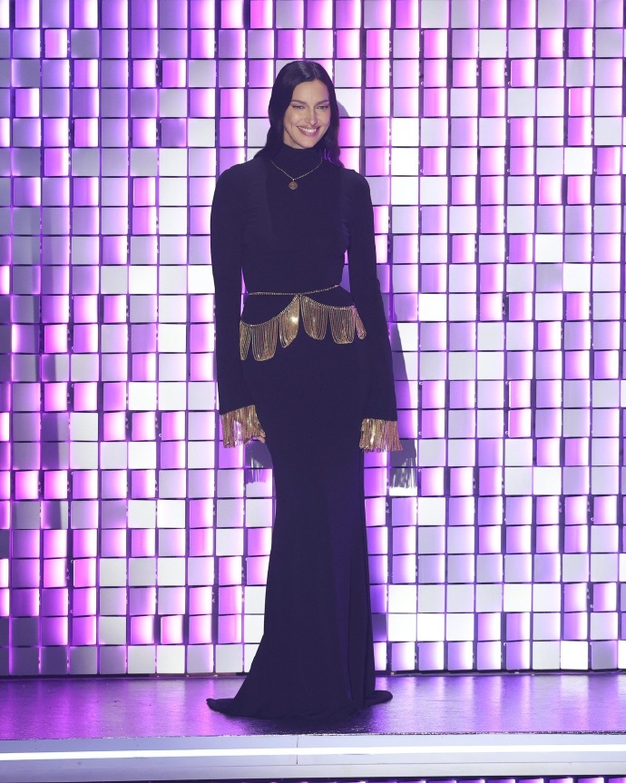 黑色蕾丝绝美！Irina Shayk活动美图赏析