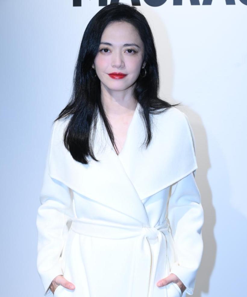 姚晨曹郁官宣离婚，原来两人早已分手多年，为孩子选择秘而不宣！