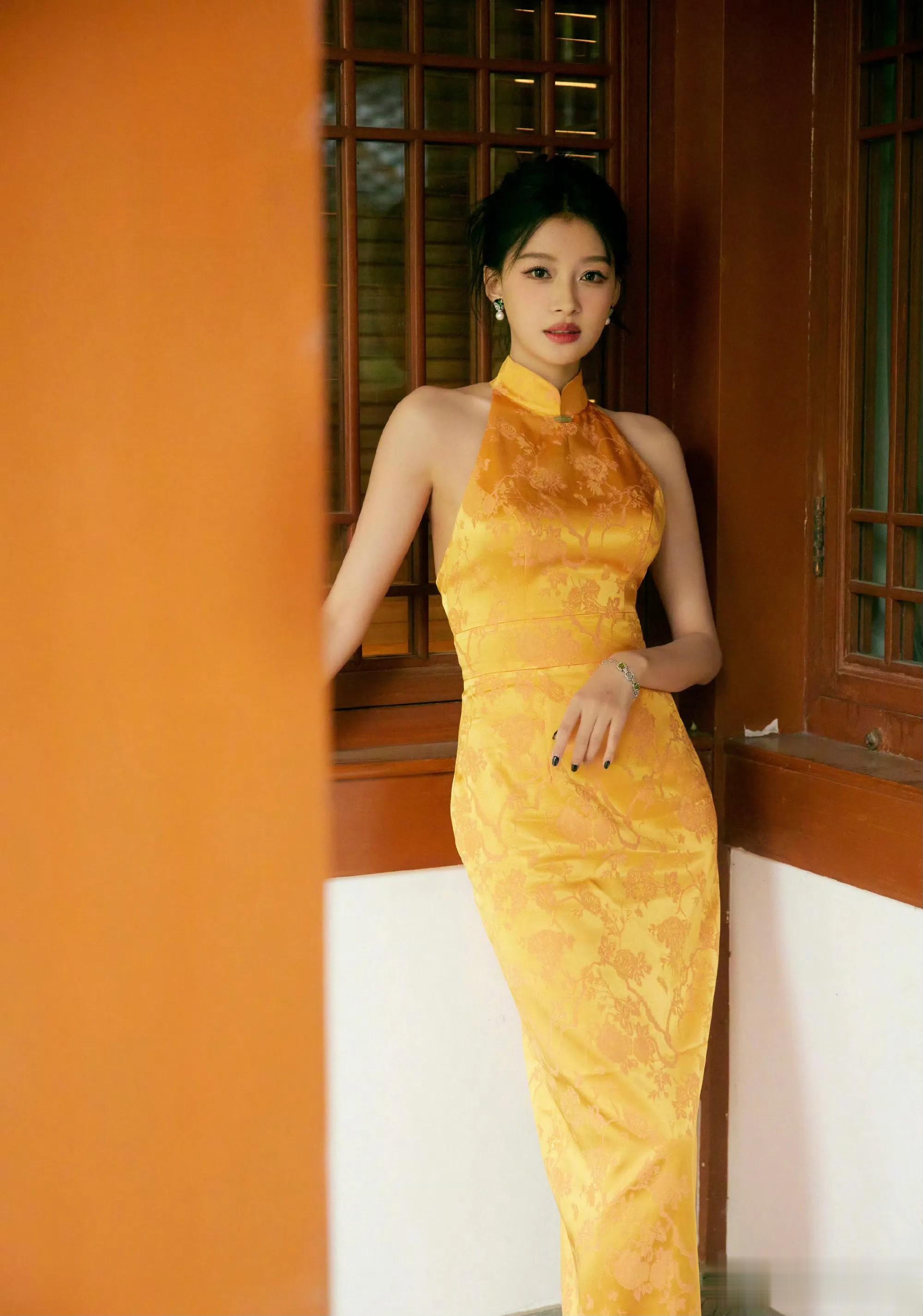 女明星旗袍大合集，你最喜欢哪个？