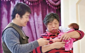 爸妈偷偷生了二胎，把我卧室改成婴儿房，现在还要我打工养弟弟……