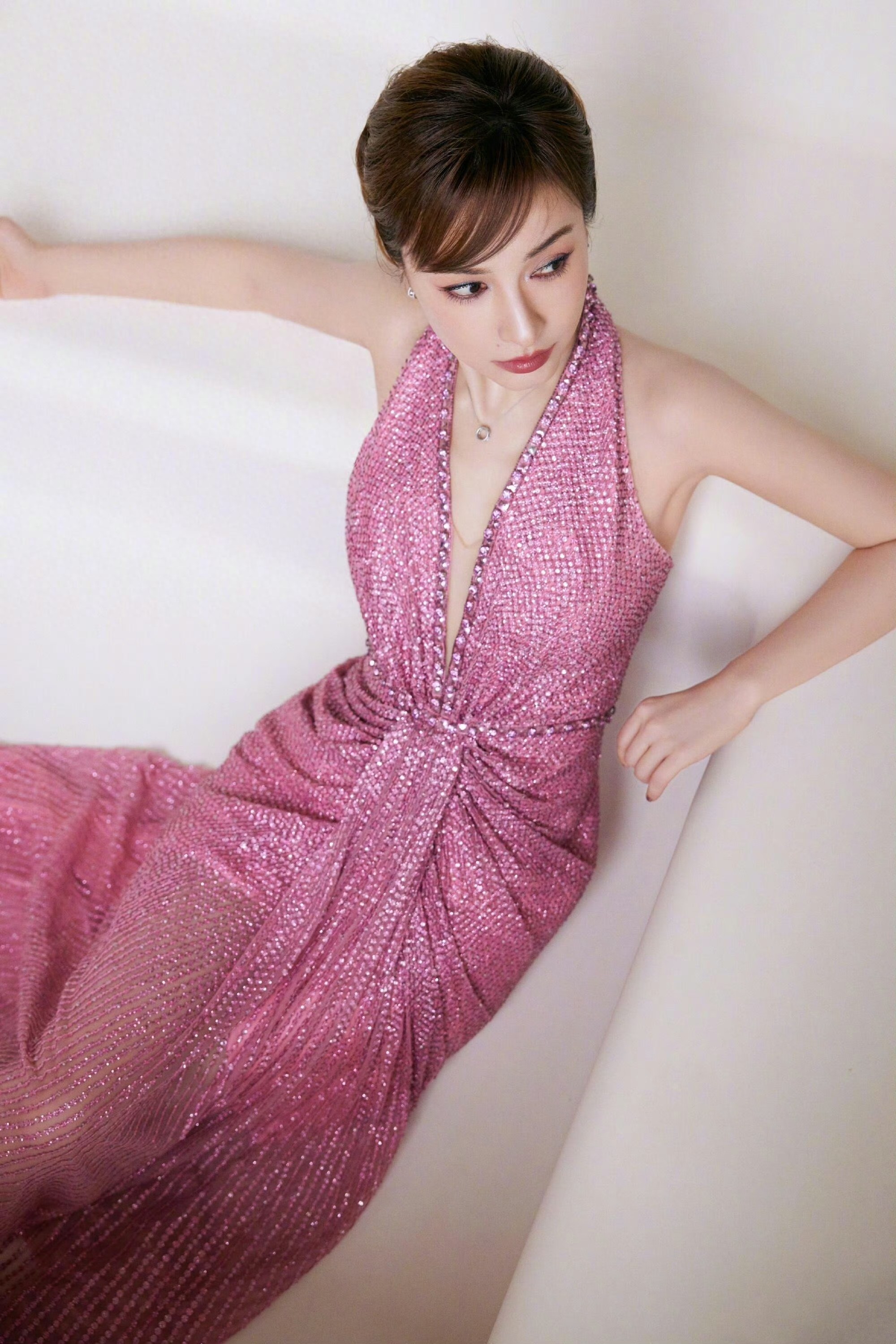 吴昕辞职后好粉好温柔 ???