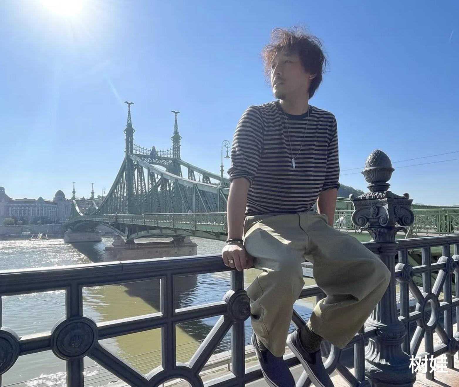 42岁港星自曝为父还债与女友分手，还了700万，至今单身渴望婚育