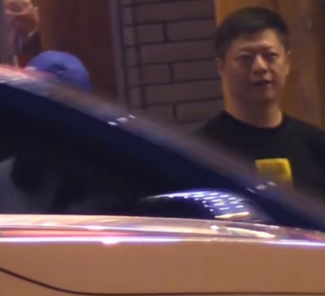 资本大鳄王冉:51岁娶小17岁童瑶，并承诺:余生要为娇妻遮风挡雨
