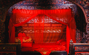 她为竹马付出一切，却在他功成名就的时候换来一句谢谢你的照顾；她呵呵一笑：那就把当初账目算清楚！