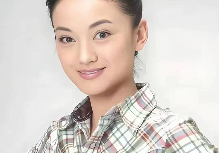 出道20年不温不火，嫁上海顶级富豪为妻，如今生双胞胎成人生赢家