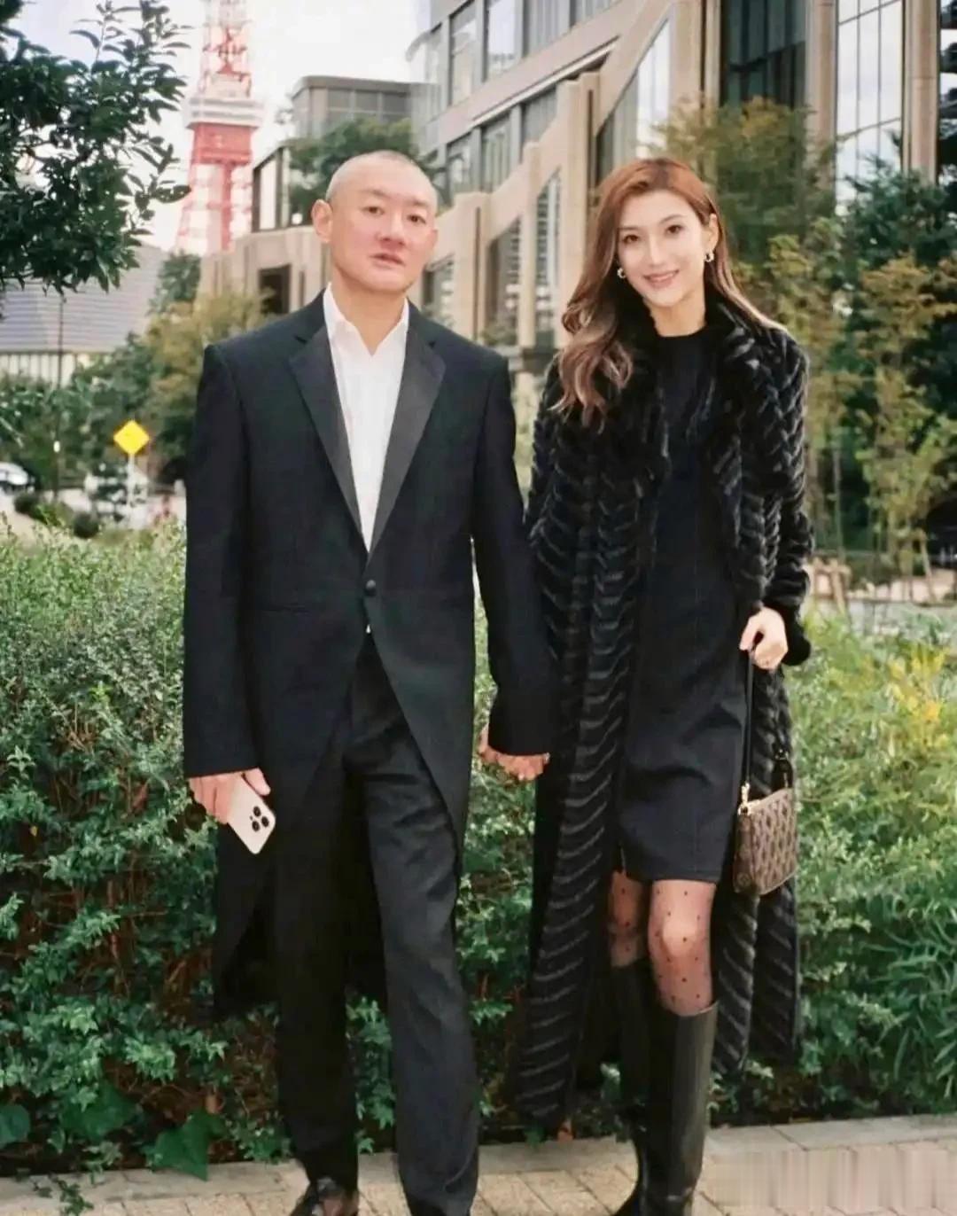 汪雨再一次证明,娶妻要娶年轻的,即使你老了,她还美得心旷神怡