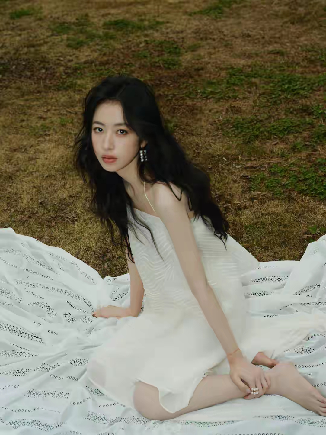 女明星，周雨彤的美脚