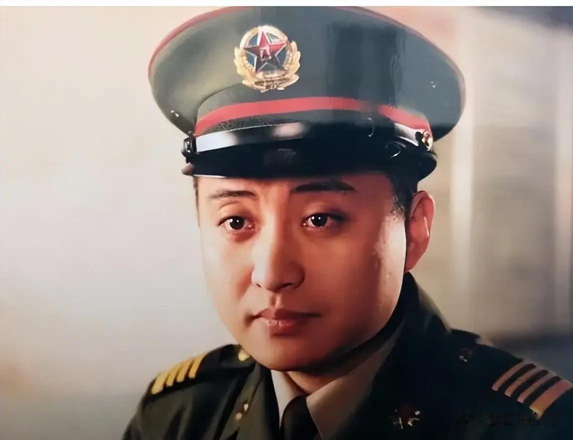 成于嘴、败于嘴，50岁就满头白发的周炜，如今的下场不值得同情