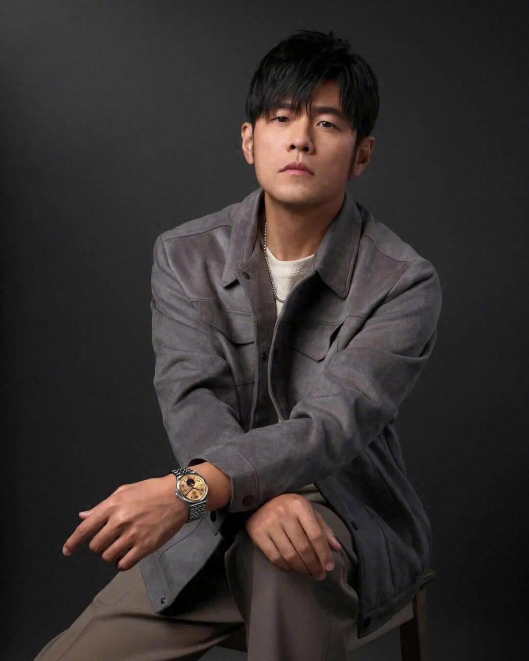 老歌频繁降调！周杰伦3小时演唱会实唱不足90分钟上热搜