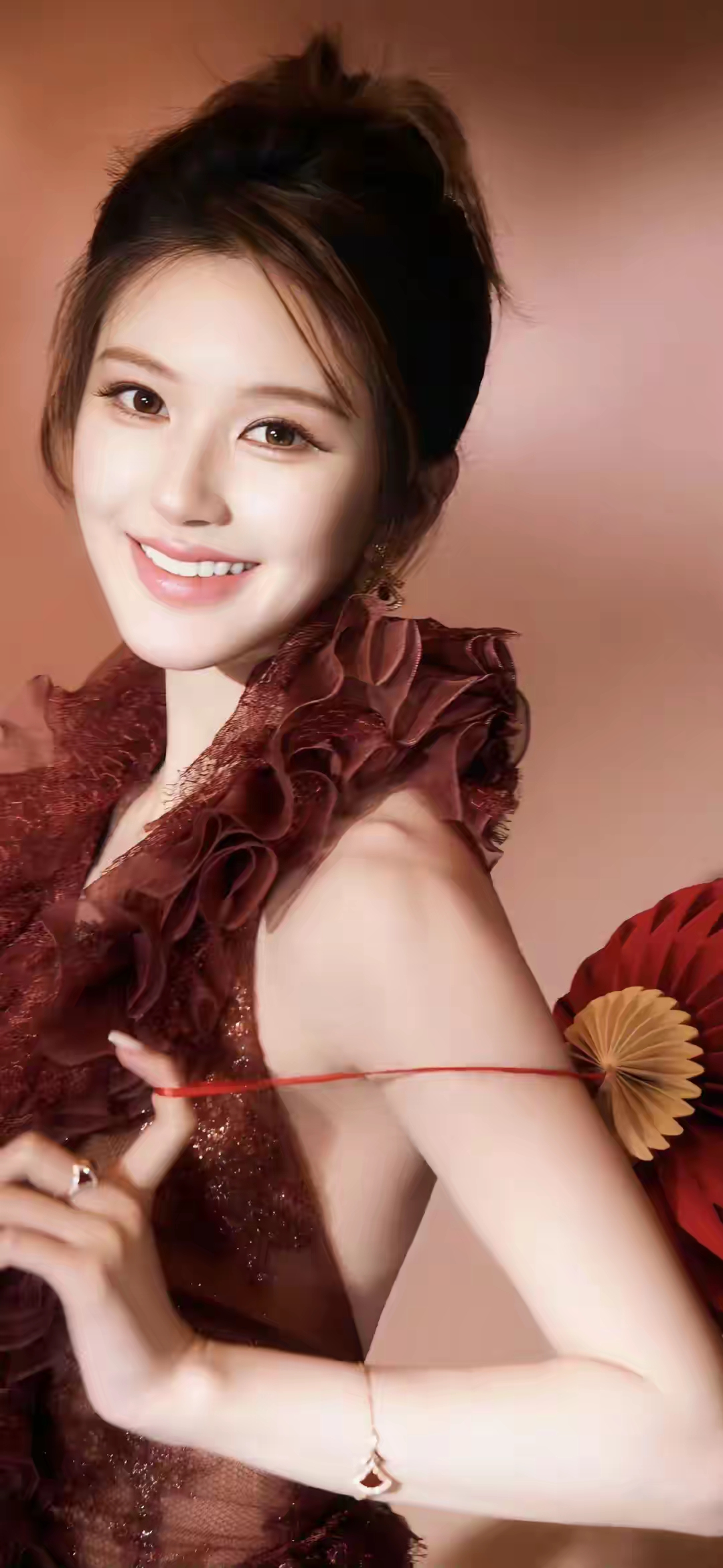 美女壁纸赵露思