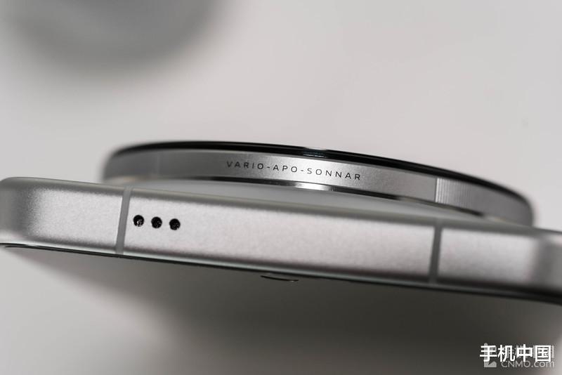 vivo X300 Ultra“銀調”圖賞 獨創3+2鏡頭矩陣