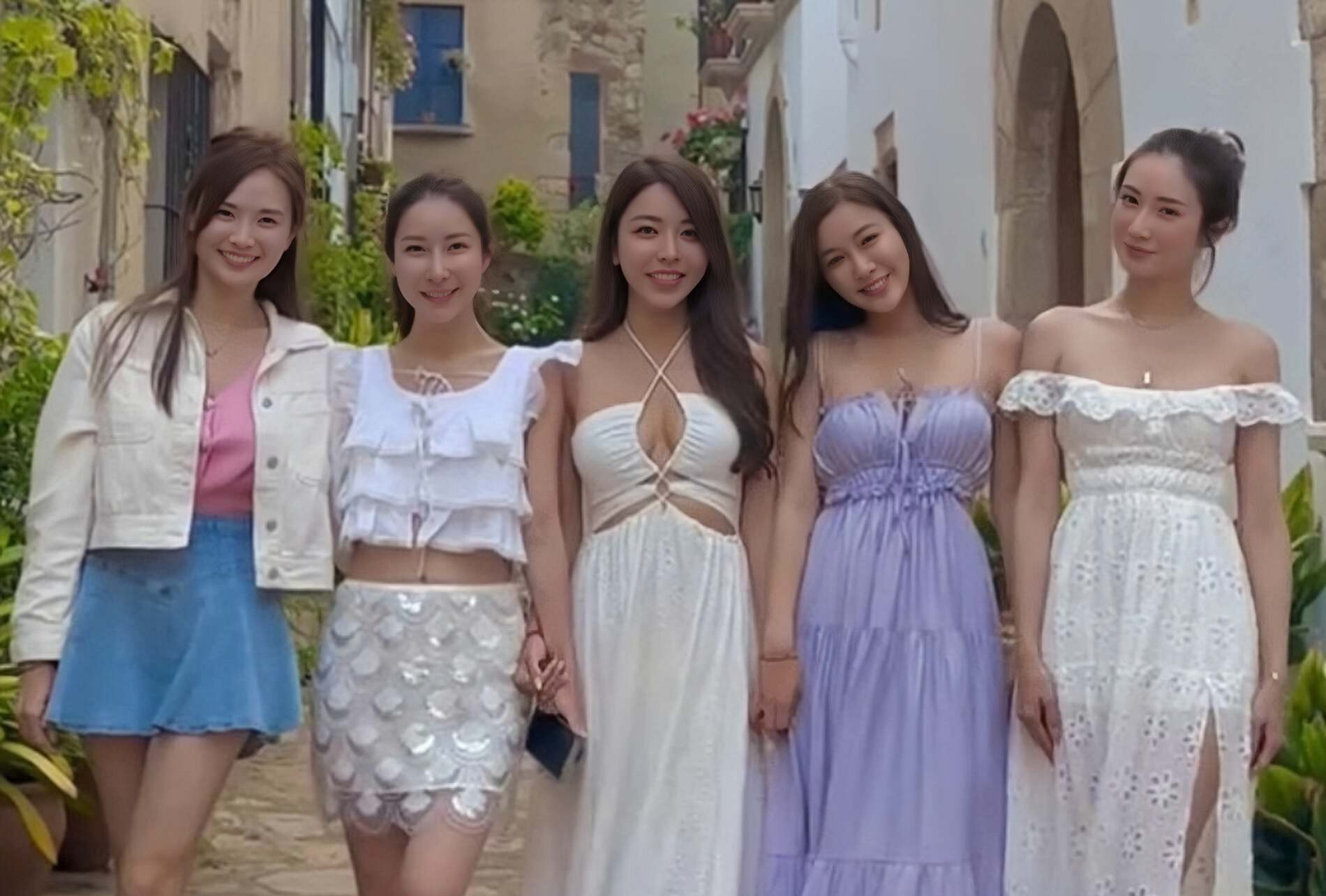 恭喜!香港名模突然宣布怀上双胞胎,结婚七年终于造人成功