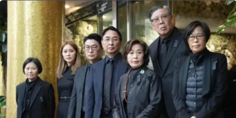 徐子淇闪现恒基地产50嘉年华C位,千亿豪门老板娘宝座,轻松拿捏