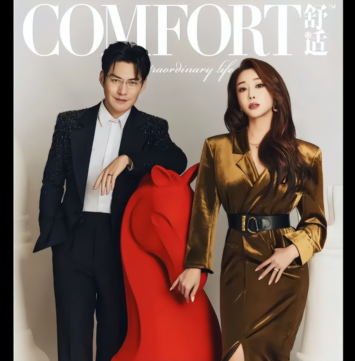 太吸睛：严屹宽杜若溪上演最美写真，夫妻感情甜蜜！