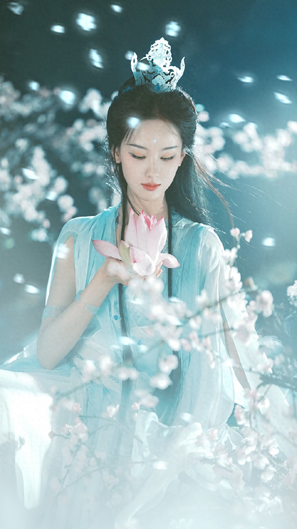 百晓松拍的陈都灵 这组是真神圣
