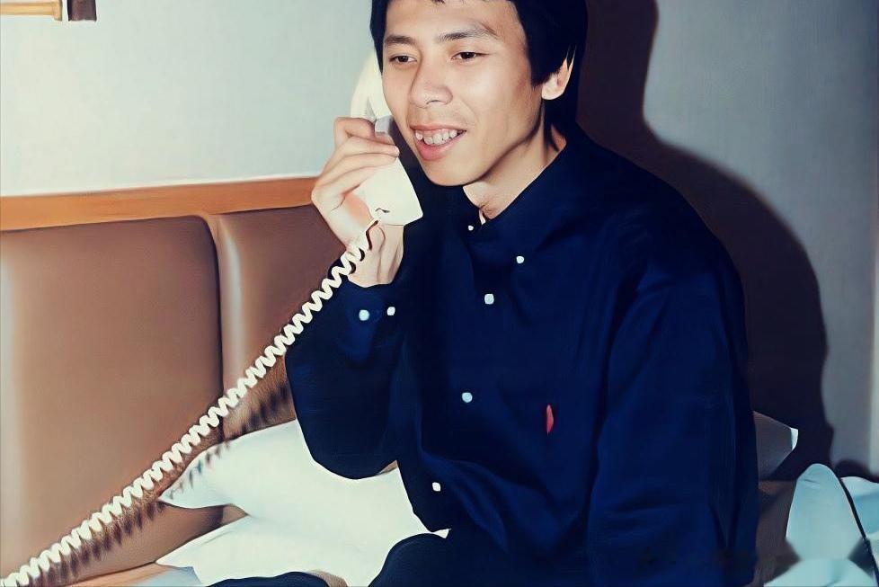 徐帆回应离婚5个月,冯小刚近况曝光,他的\小心思\再藏不住了