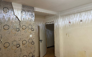 50出头的婆婆最近很反常，一个月水费竟用了一万多元，并且地下室还有血腥味…