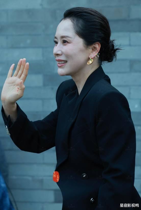 这一夜：宋慧乔臀比无敌了，苏菲玛索大佬气场，李冰冰太惊艳