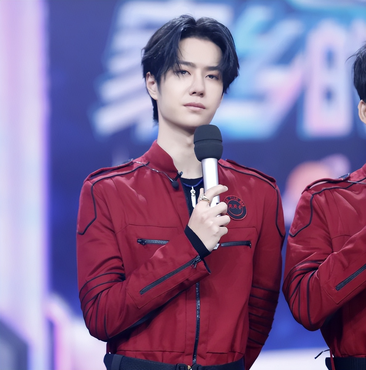 手滑坠海仅2个月，29岁王一博真实现状曝光，一点都不让人意外