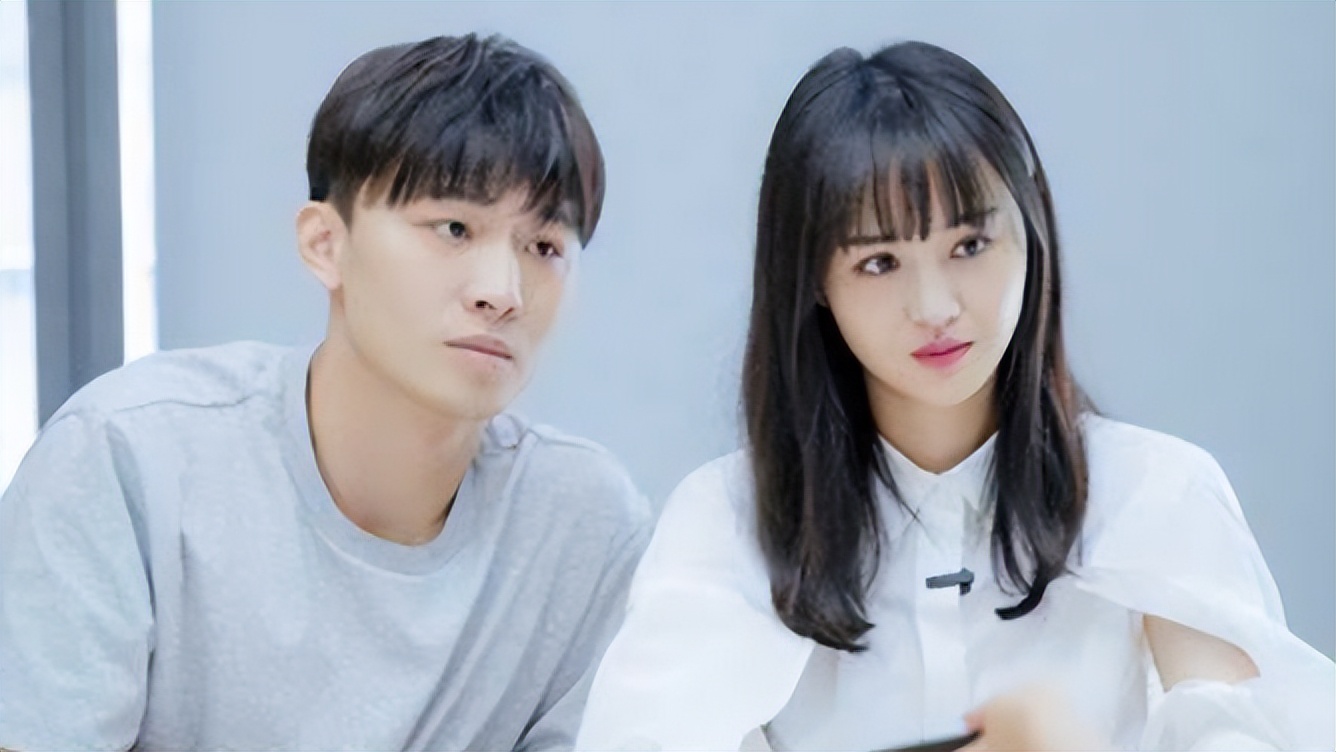 逃到美国4年多，34岁郑爽近照被曝，这一次她还能被大众原谅吗？