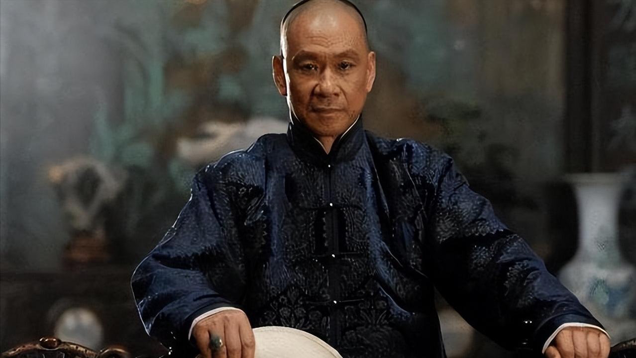 王学圻近况曝光，才明白为何对簿公堂，也要和结婚40年的发妻离婚