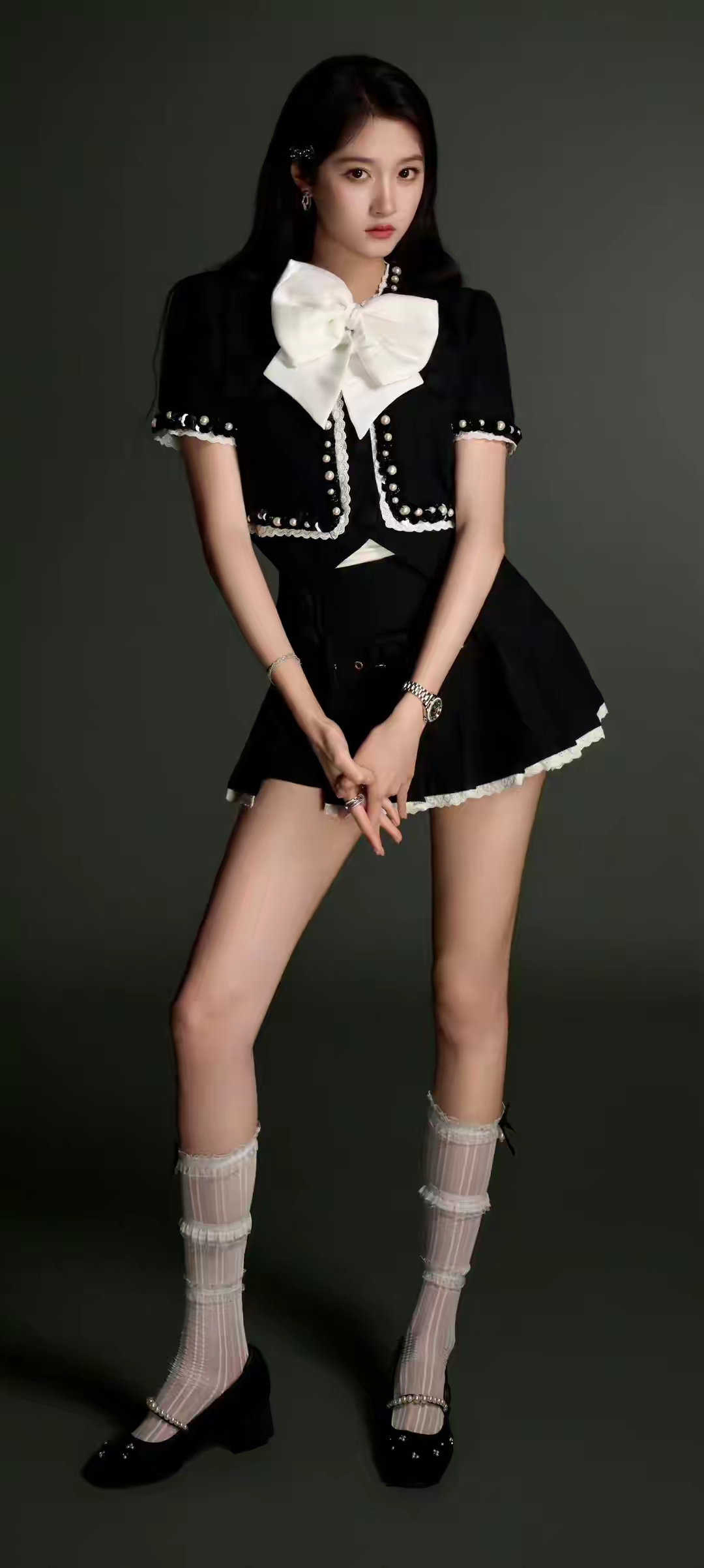 关晓彤,娱乐圈大长腿第一人,这双美腿真的傲视群“雌”