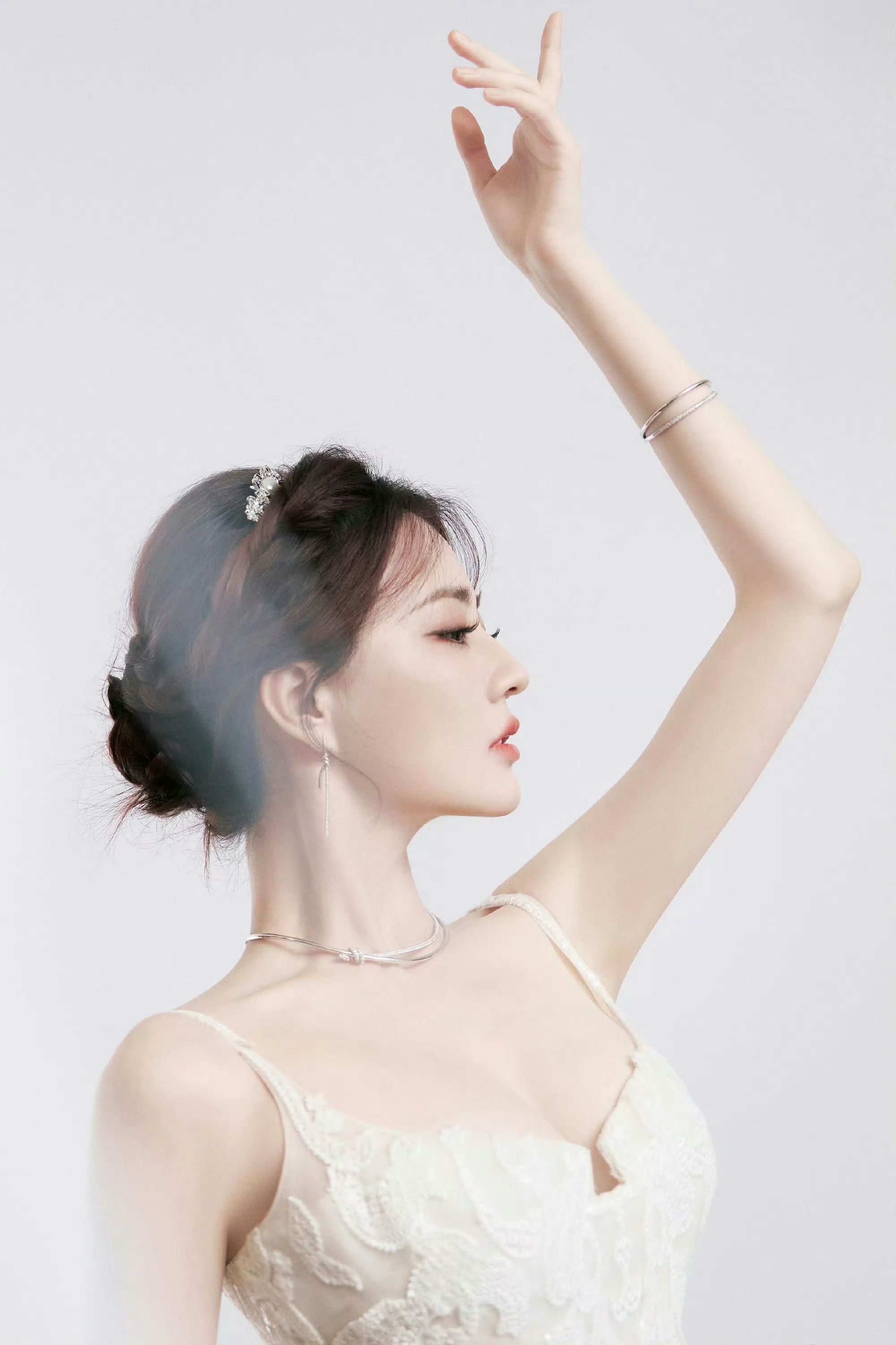 徐璐穿上婚纱好美