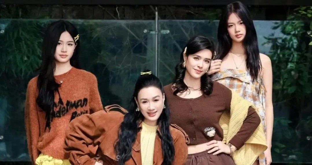 钟丽缇大女儿回北京，零下10度只穿皮夹克，张伦硕把羽绒服脱给她