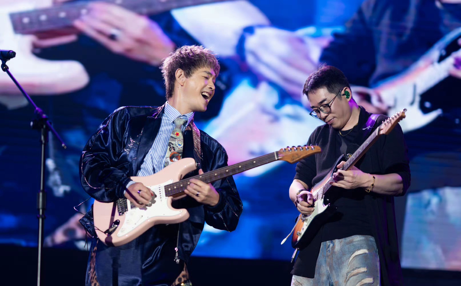 黄品源：与前妻分开后，56岁与国外美女再婚了