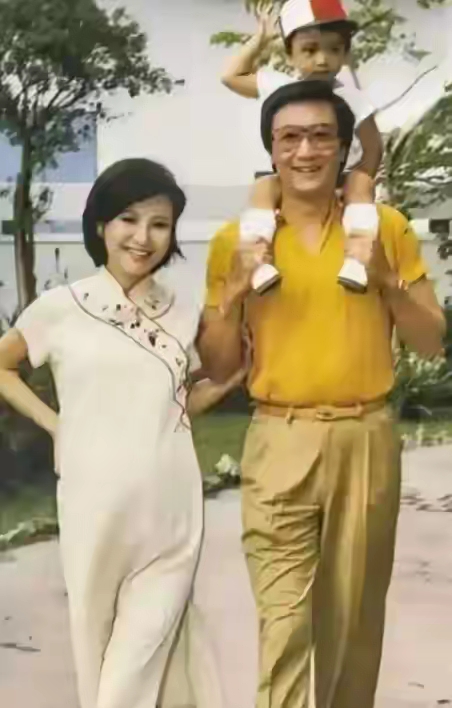 46岁谢霆锋与陈坤亮相，一个脸垮一个臃肿，骨相和皮相差距明显