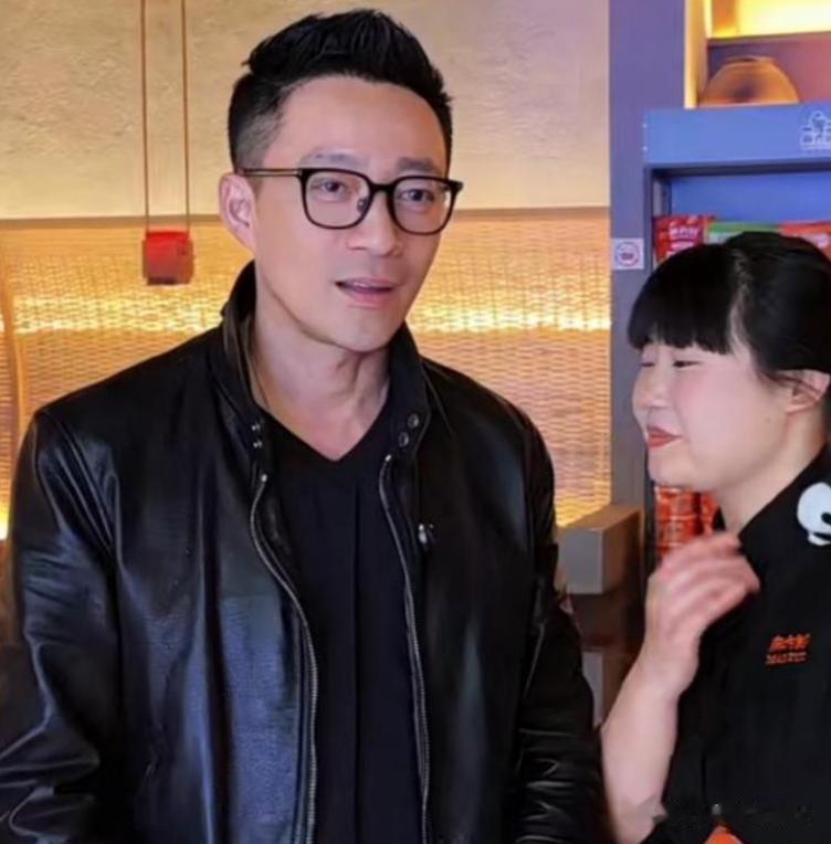 豪门家事难！汪家舆论终于反转，小杨阿姨开心高歌，马筱梅仍委屈